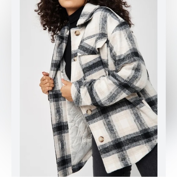 Garage Cream Black Gray Plaid Vicinity Oversized Quilted Shacket Size Medium - Picture 1 of 12